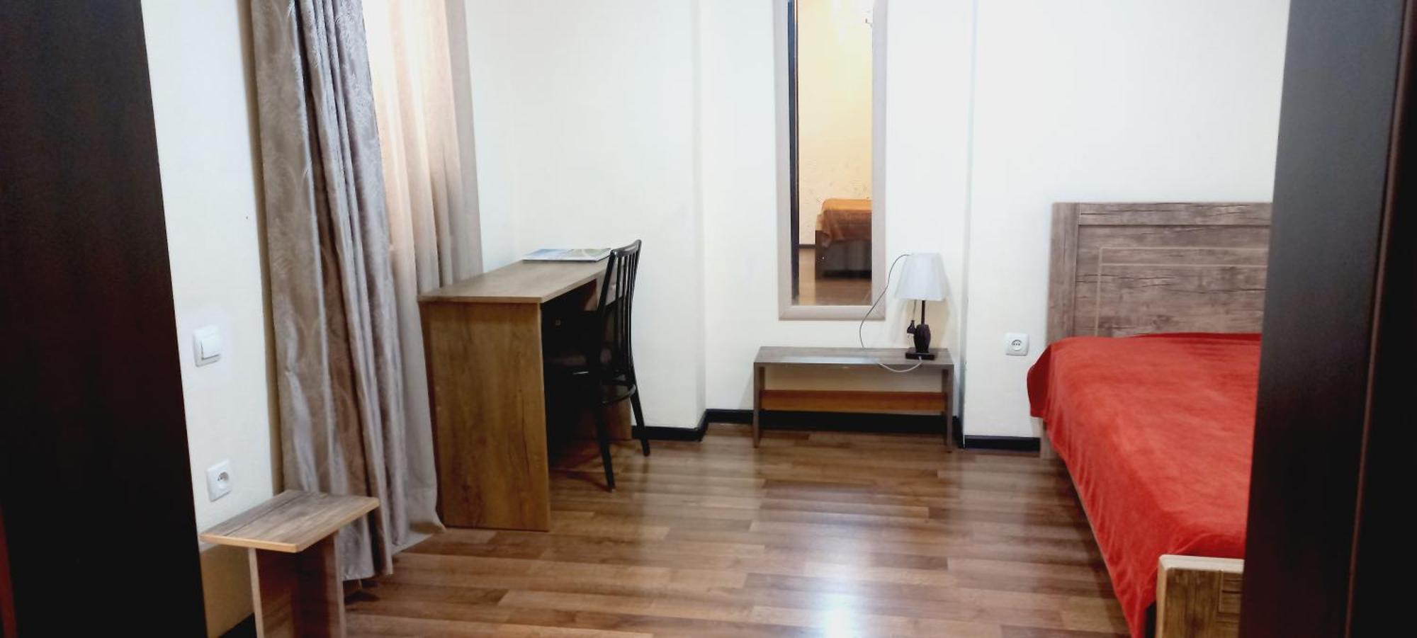 Уютный Домик В Маленьком Дворике Appartement Tbilisi Buitenkant foto